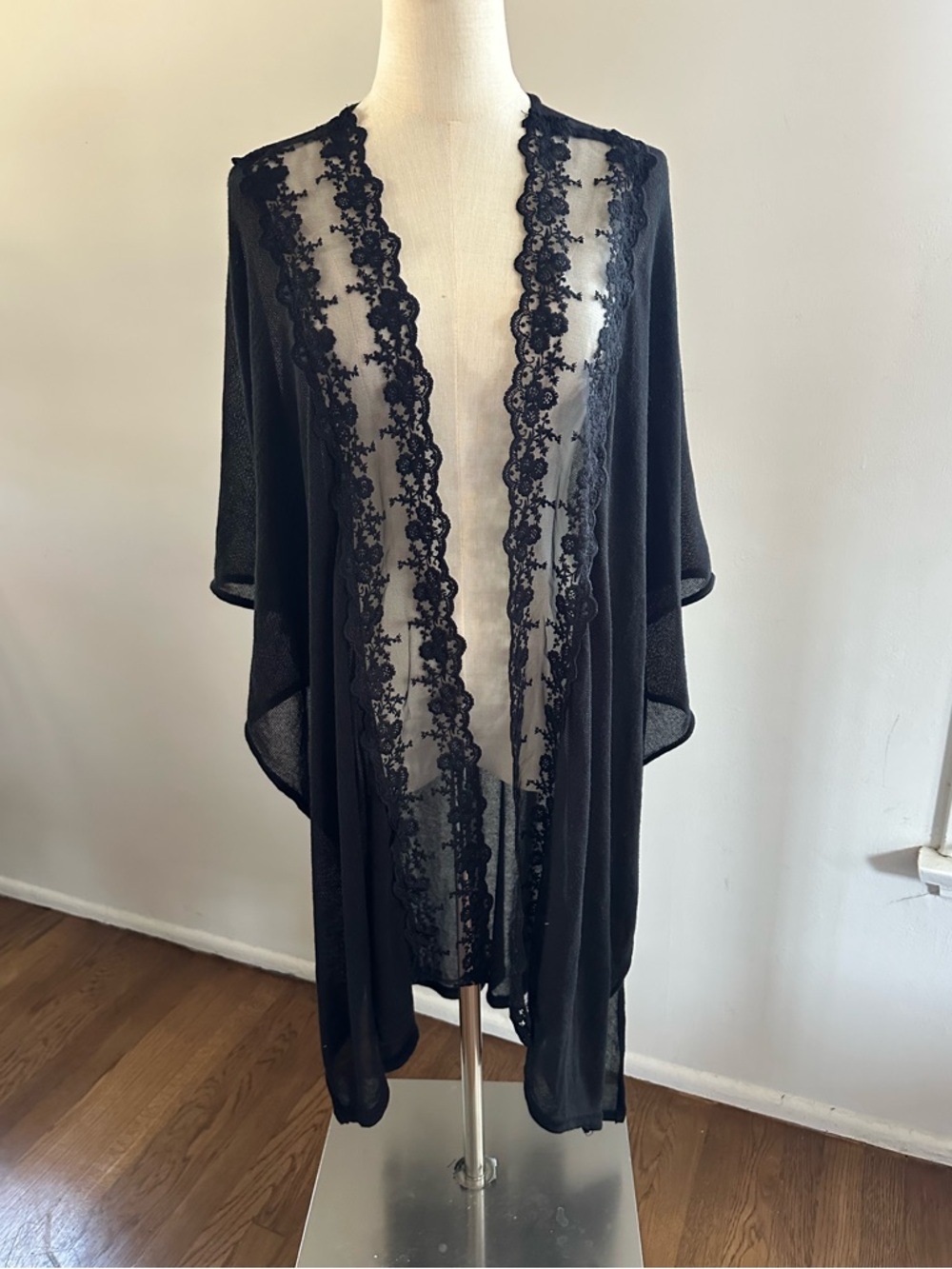 Vince Camuto Black Lace Kimono Sheer Open Front Boho Layering Cover Up NWT